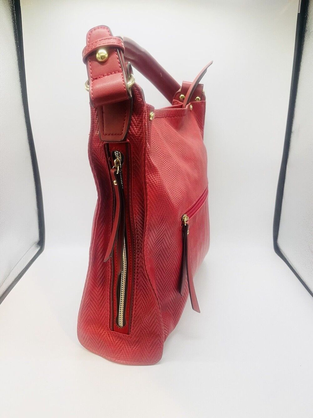 sondra roberts Red squared purse